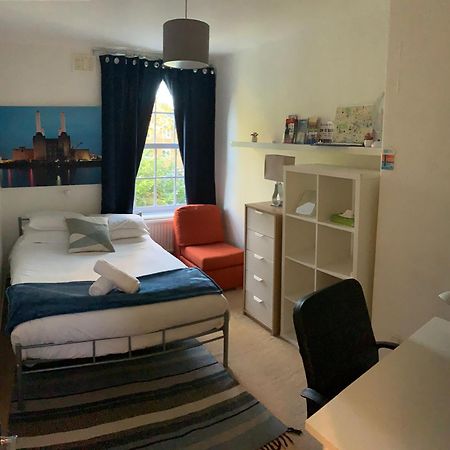 Central Location! Double Bedroom 2 Mins Walk From Battersea Power Underground Station! ลอนดอน ภายนอก รูปภาพ